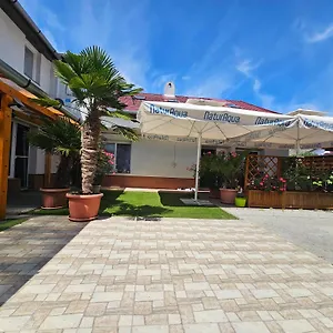 Hedi Vendeghaz Apartament